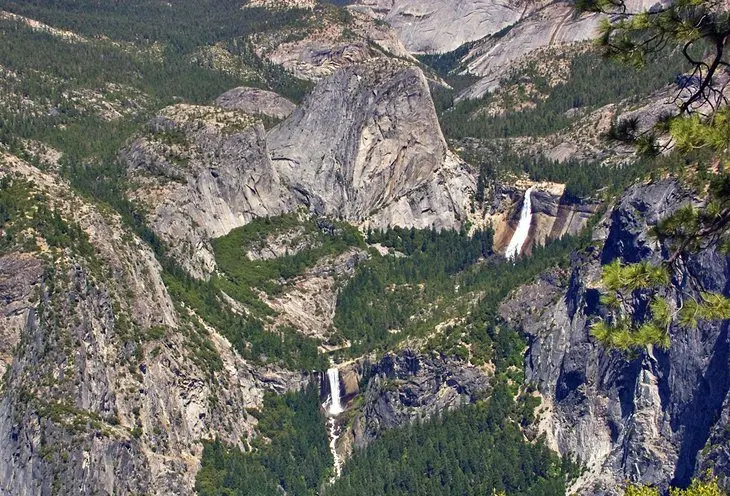 From Los Angeles to Yosemite National Park: 4 Best Ways to Get There