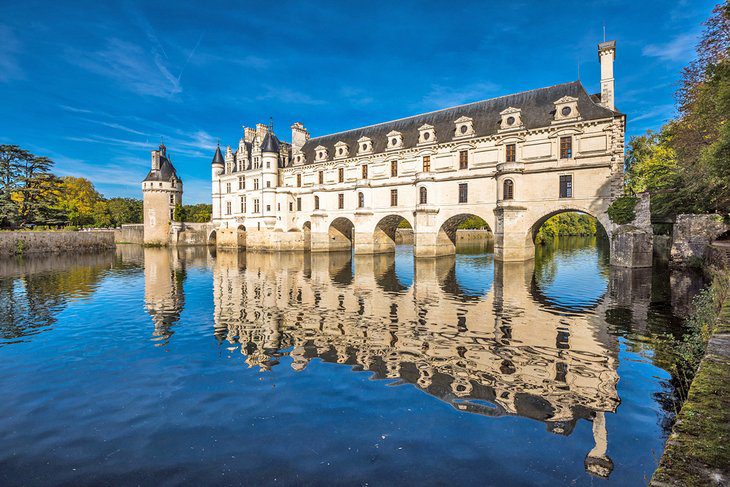 From Paris to the Loire Valley: 4 Best Ways to Get There