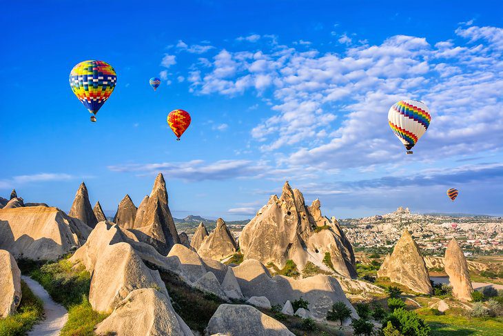 Hot Air Ballooning in Cappadocia: A Complete Guide