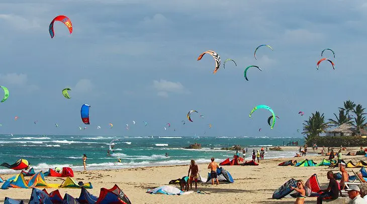 Kite Beach, Cabarete: Kiteboarding Lessons, Schools &#038; Tips