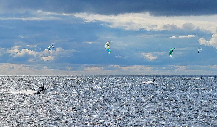 Kiteboarding in the Outer Banks: What to Know & Where to Go