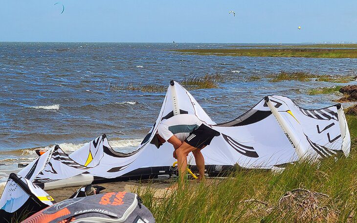 Kiteboarding in the Outer Banks: What to Know & Where to Go