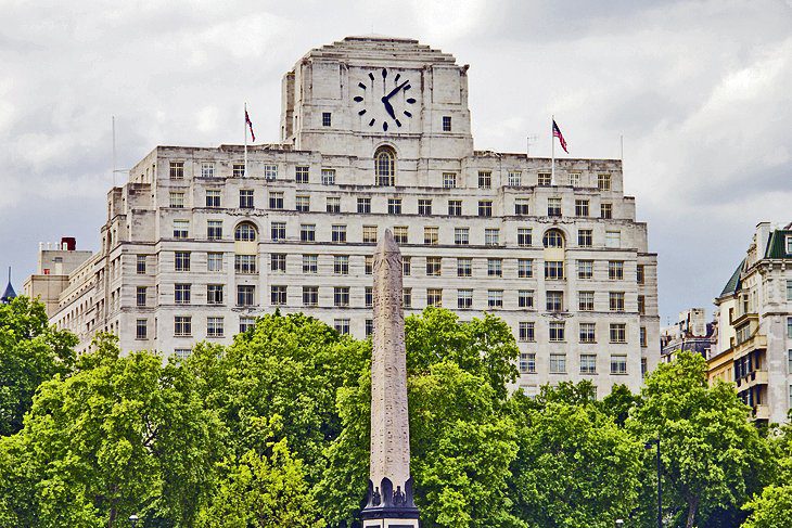 Trafalgar Square, London: 15 Nearby Attractions, Tours & Hotels