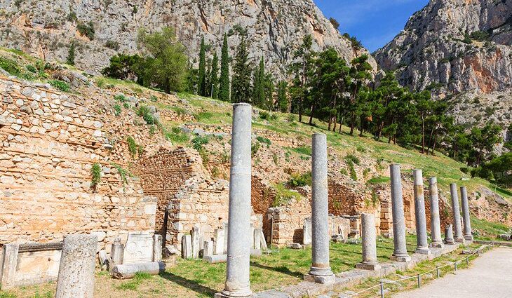 Visiting Delphi from Athens: Highlights