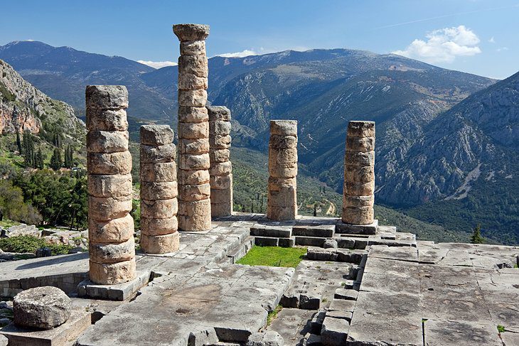 Visiting Delphi from Athens: Highlights