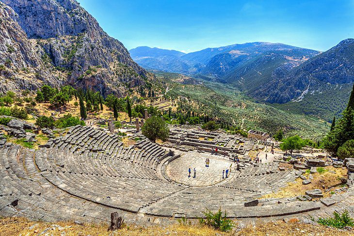 Visiting Delphi from Athens: Highlights