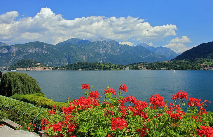 Visiting Lake Como & Como Town: Top Attractions, Hotels & Tours