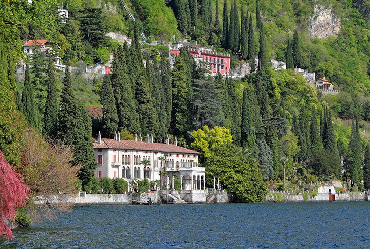 Visiting Lake Como & Como Town: Top Attractions, Hotels & Tours