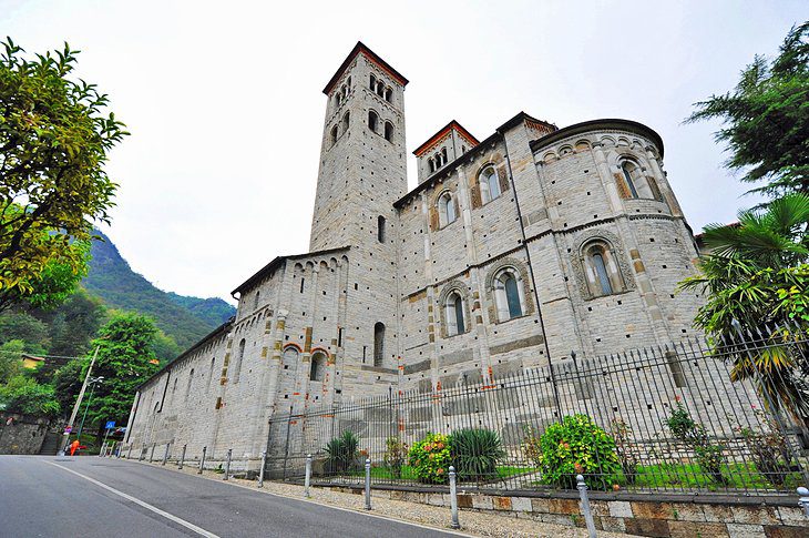 Visiting Lake Como & Como Town: Top Attractions, Hotels & Tours