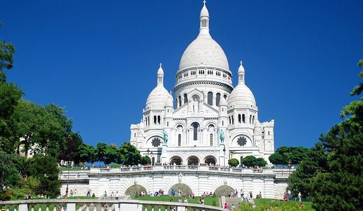 Visiting Montmartre, Paris: Top 12 Attractions, Tours &#038; Hotels