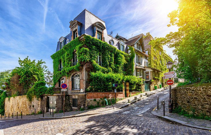 Visiting Montmartre, Paris: Top 12 Attractions, Tours & Hotels