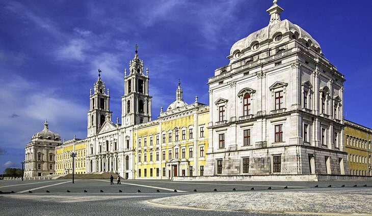 Visiting Mosteiro Palácio Nacional de Mafra: 14 Top Attractions