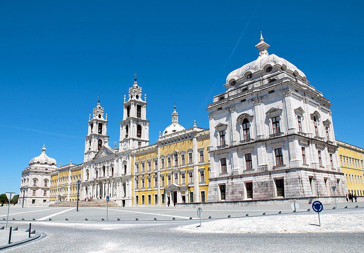 Visiting Mosteiro Palácio Nacional de Mafra: 14 Top Attractions