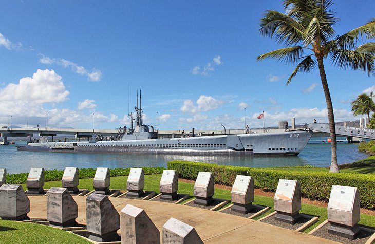 Visiting Pearl Harbor: Attractions