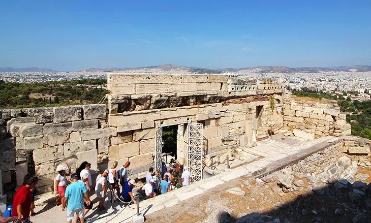 Visiting the Acropolis in Athens: The Essential Guide