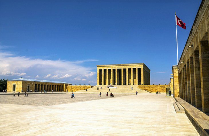 Visiting the Atatürk Mausoleum (Anıtkabir)