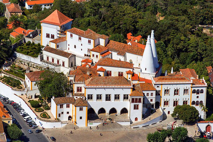 Visiting the Palácio Nacional de Sintra: 10 Top Attractions