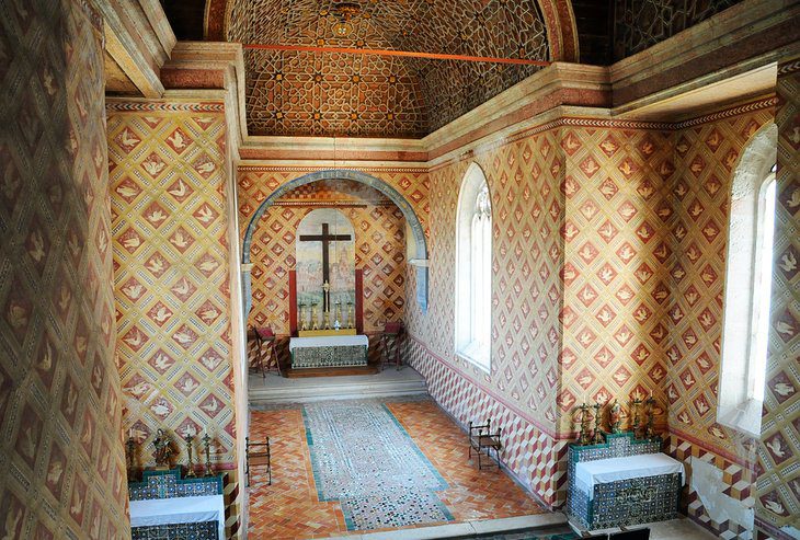 Visiting the Palácio Nacional de Sintra: 10 Top Attractions